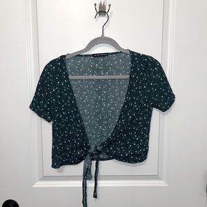 Brandy Melville front tie top